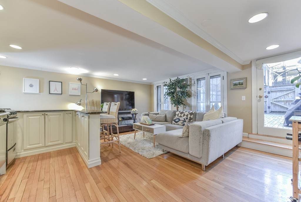 69 Dartmouth St - Photo 1