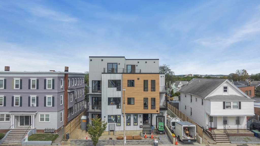 595 Broadway - Photo 1