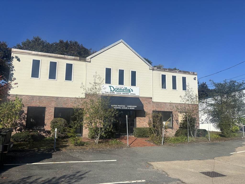 1471 Main St - Photo 1