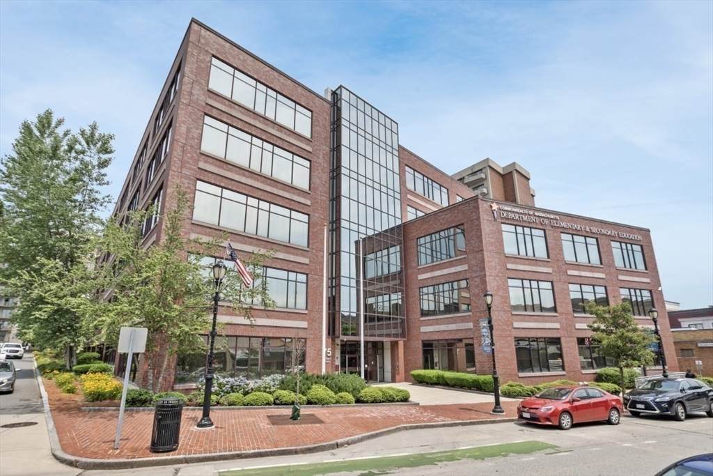 75 Pleasant Street - Photo 1