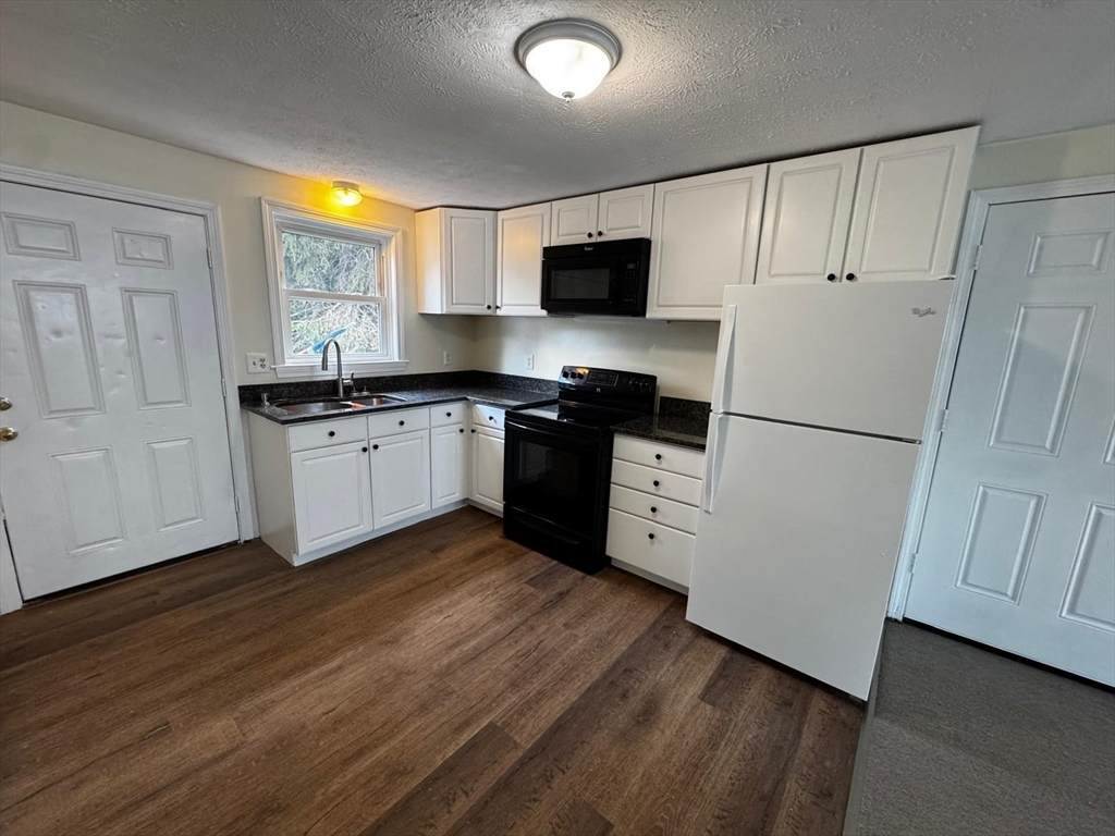 249 E High St - Photo 1