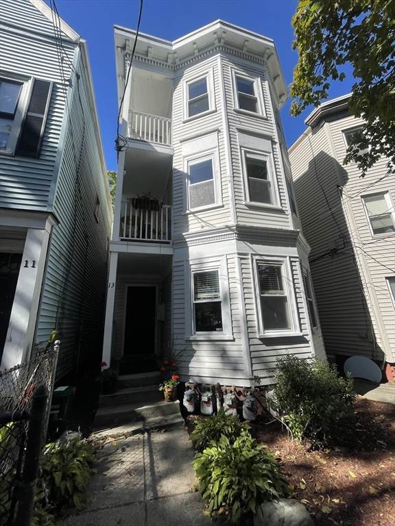 13 Howard Street - Photo 1