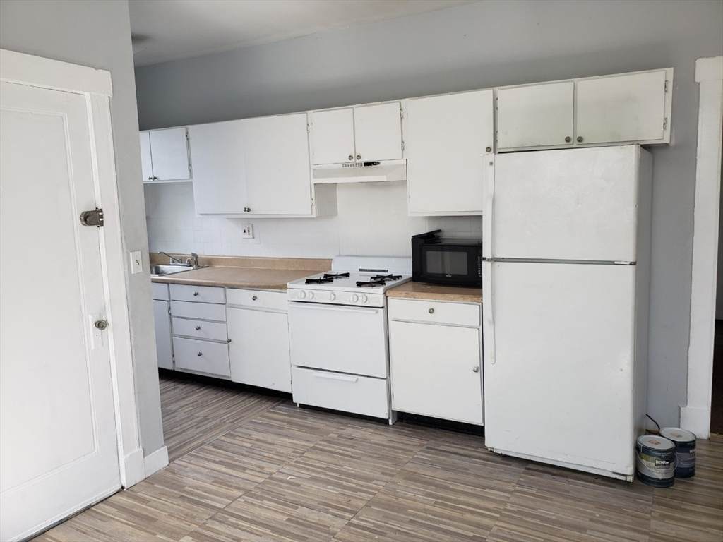 51 Parker St. - Photo 1