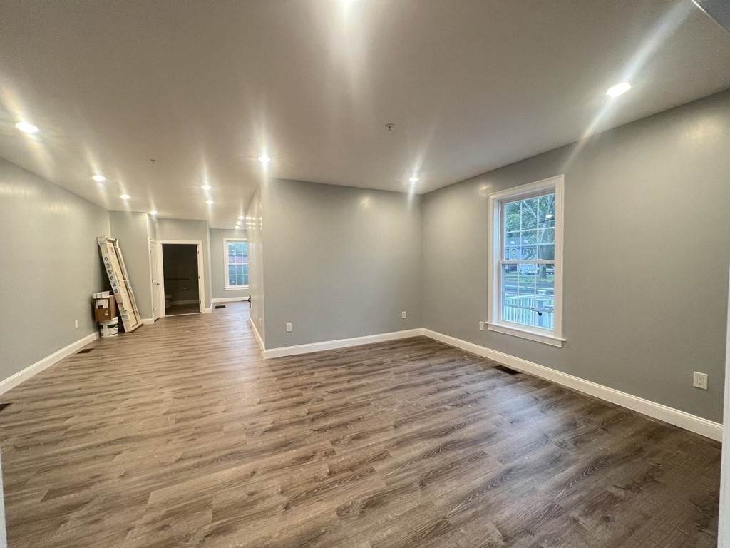 336 Cambridge St - Photo 1