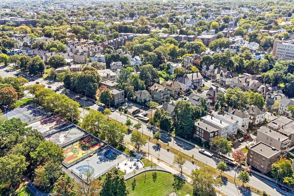 https://bt-photos.global.ssl.fastly.net/mlspin/orig_boomver_1_73441071_2.jpg