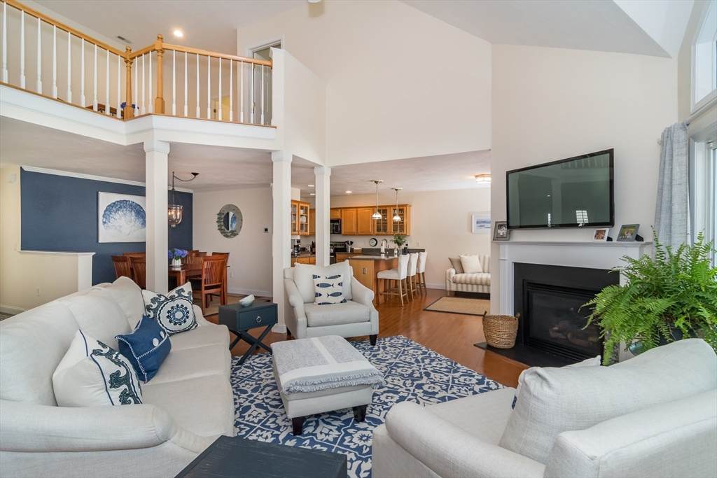 12 Turnberry Rd - Photo 1