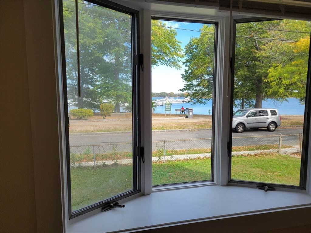 31 Avalon Ave - Photo 1