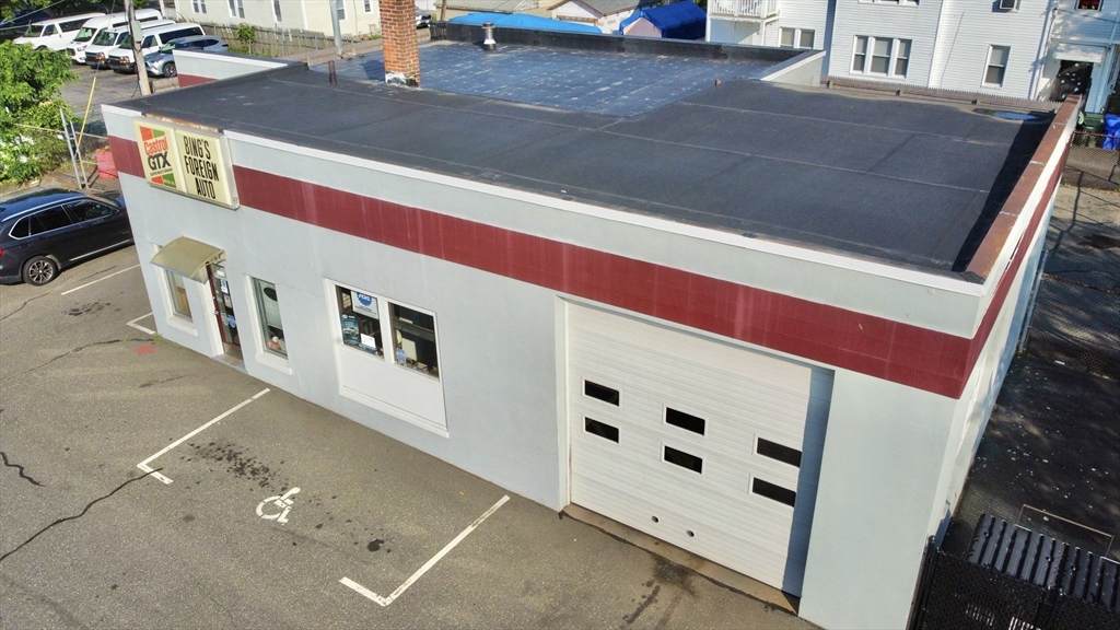 512 St. James Avenue - Photo 1