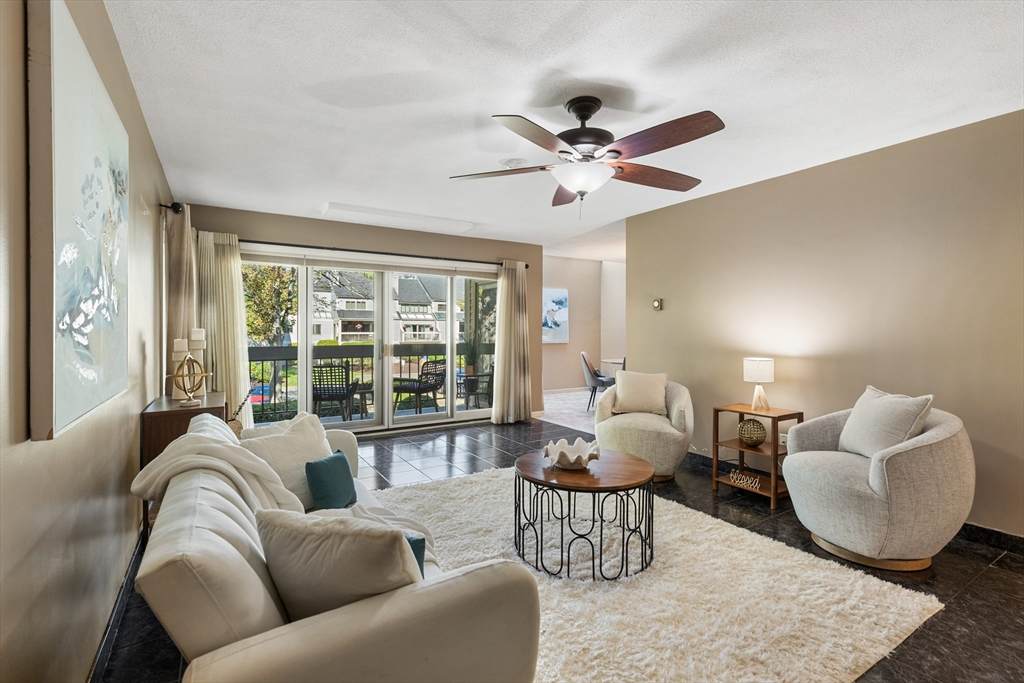 1100 Salem Street - Photo 1