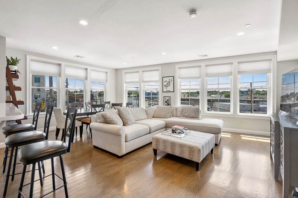 71 Willow Ct - Photo 1