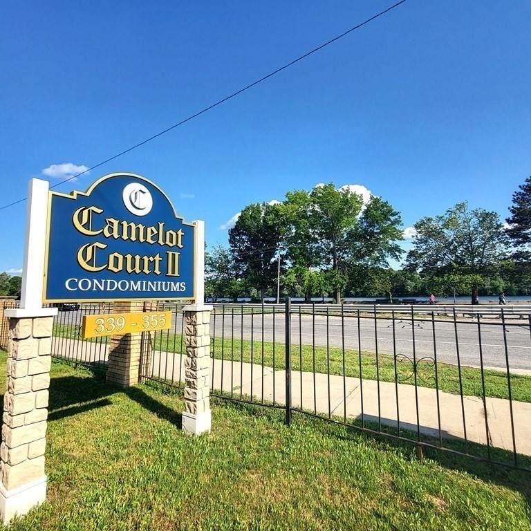 353 Pawtucket Blvd - Photo 1