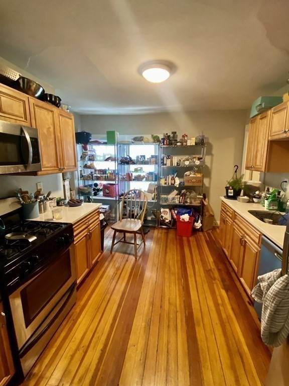 110 Crescent Ave - Photo 1