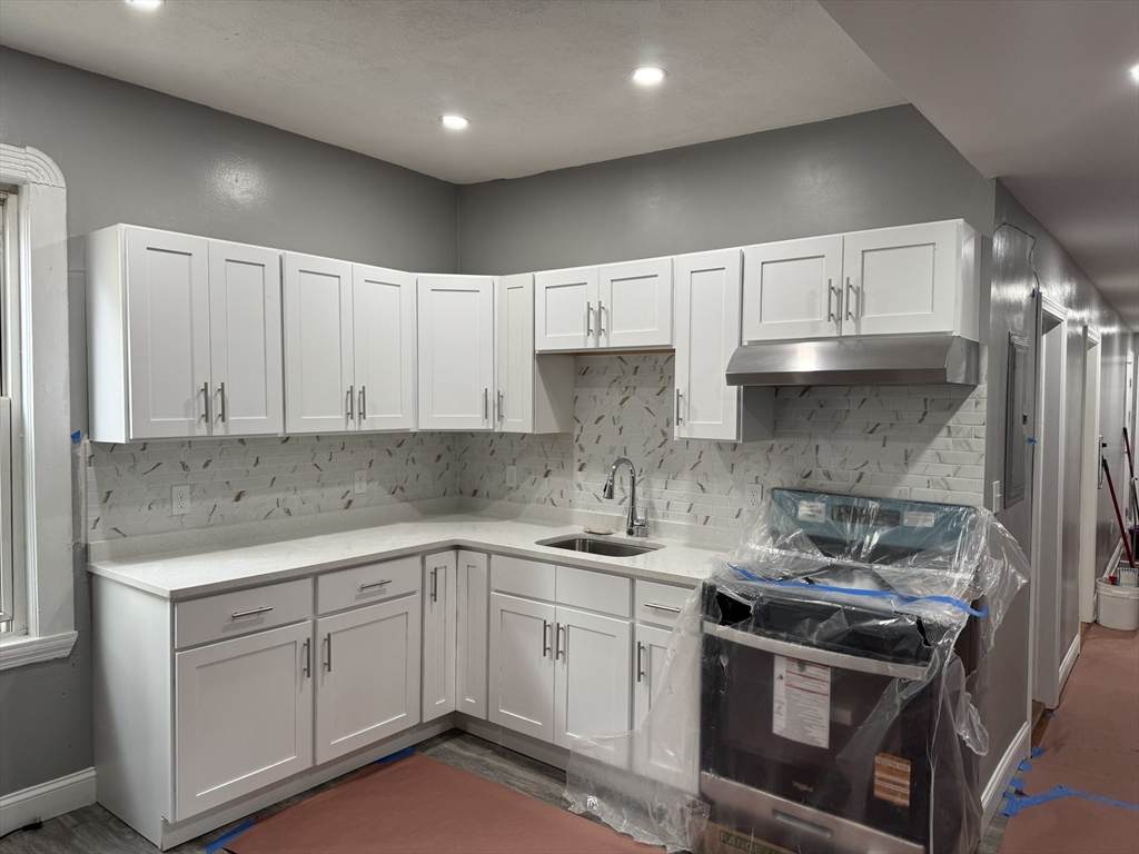 419 Seaver - Photo 1