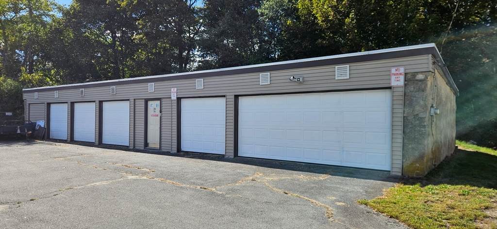 33 Higgins St. - Photo 1