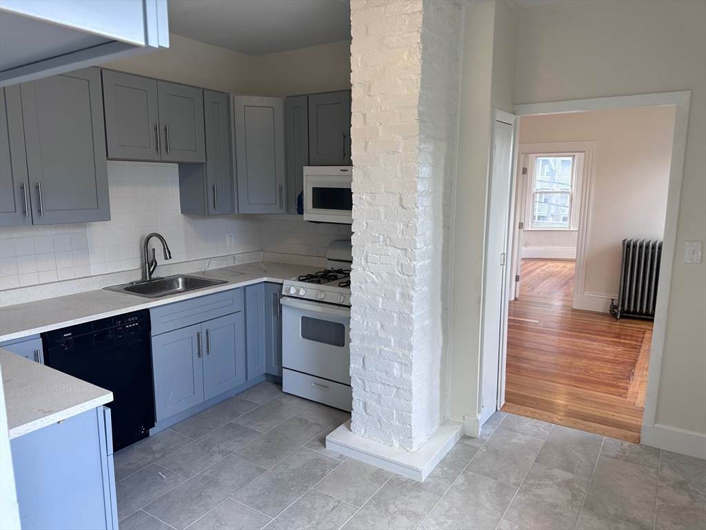 27 Bailey St - Photo 1