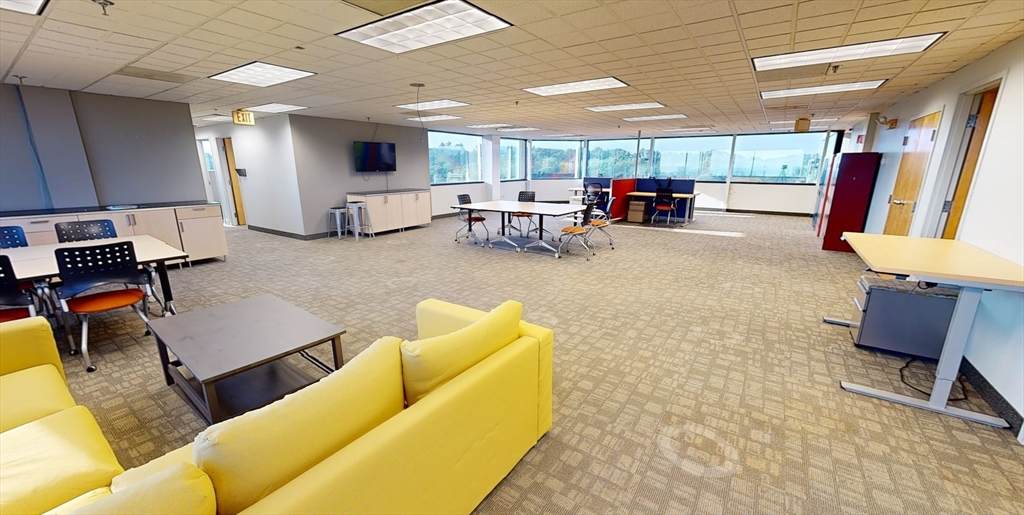 420 Lakeside Ave - Photo 1