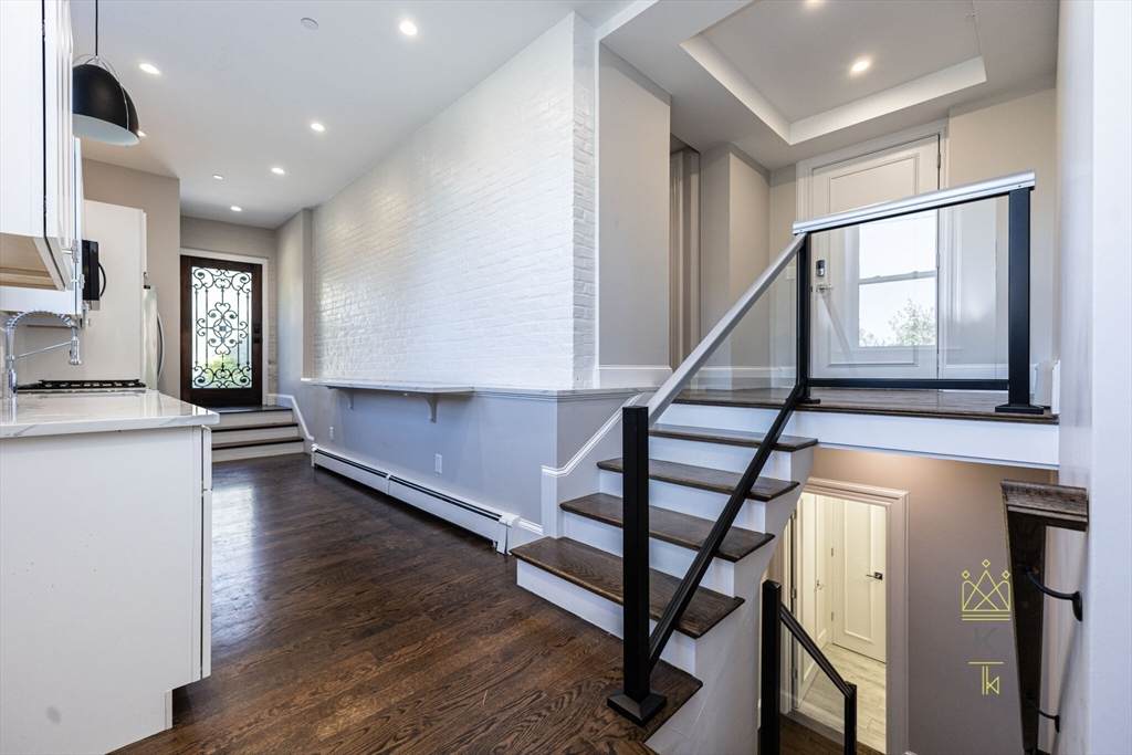 85 Regent St. - Photo 1