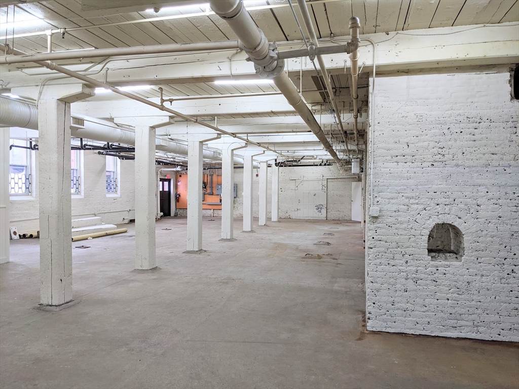 420 Dwight St - Photo 1