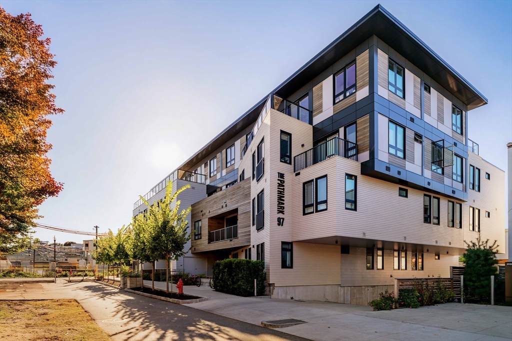 97-99 Elmwood Street - Photo 1