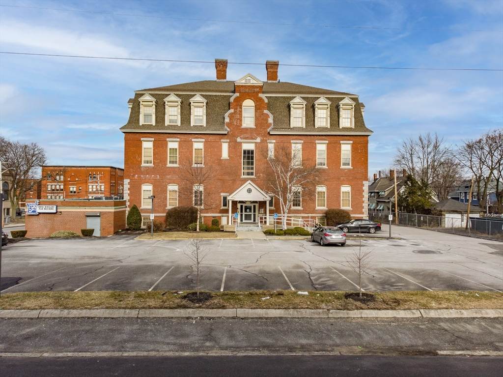 130 Parker Street - Photo 1