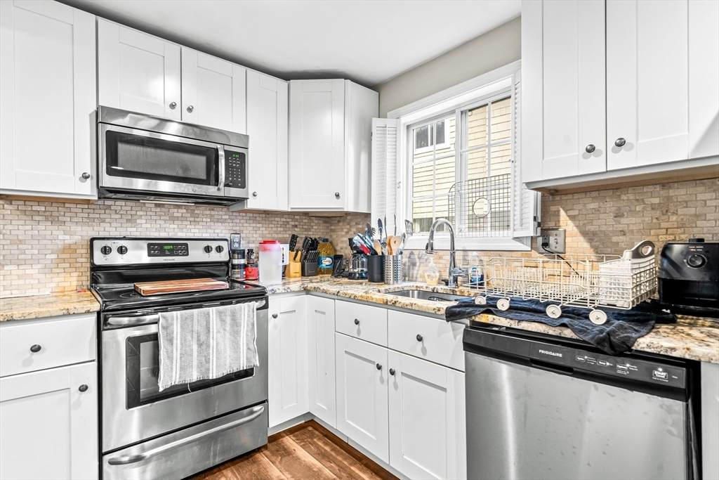 121 Franklin Street - Photo 1