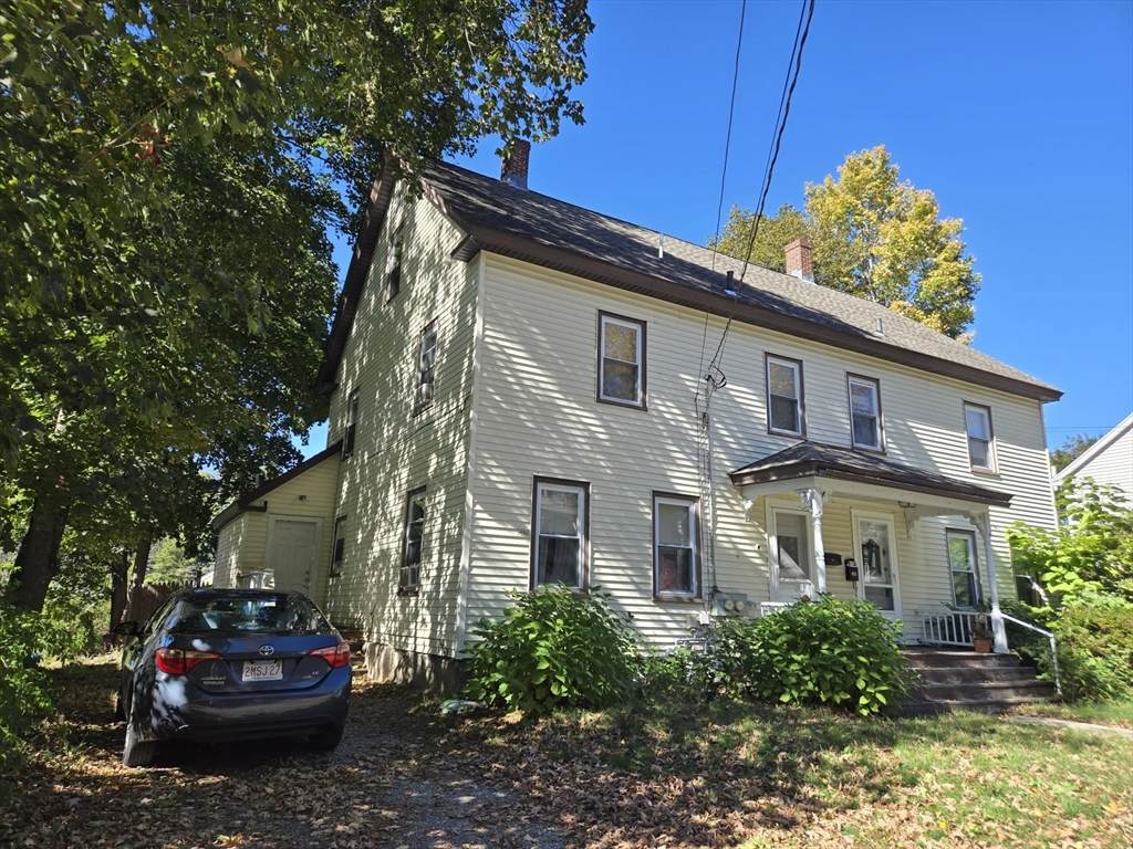 206 Central St - Photo 1