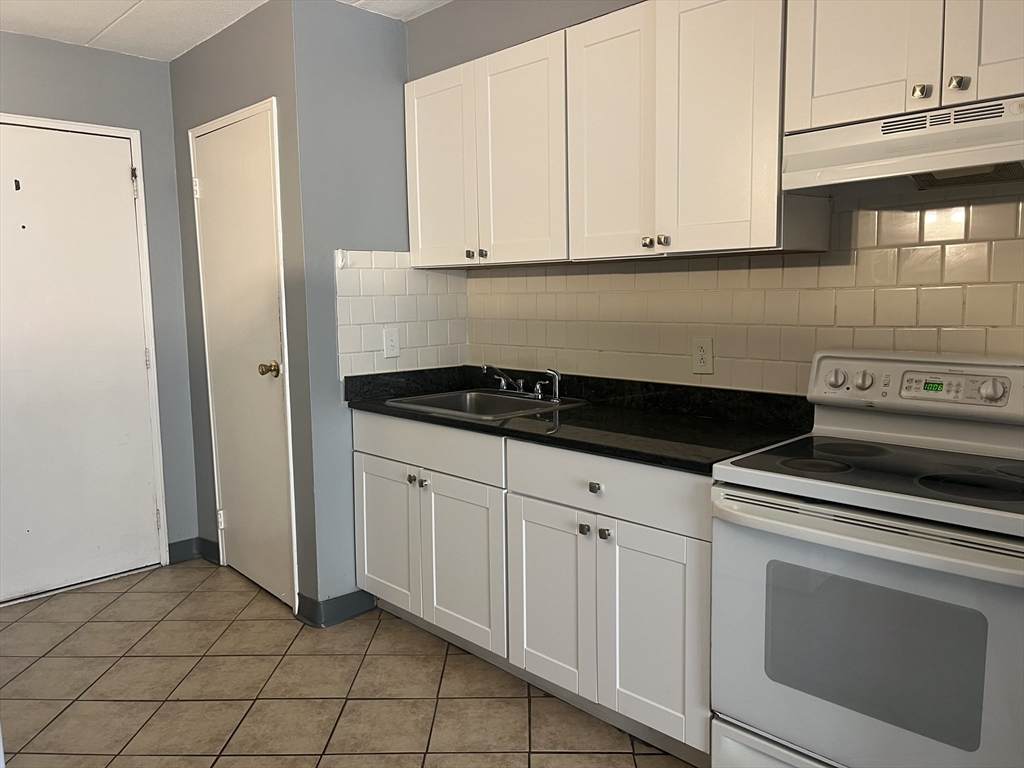 126 Beaver St - Photo 1