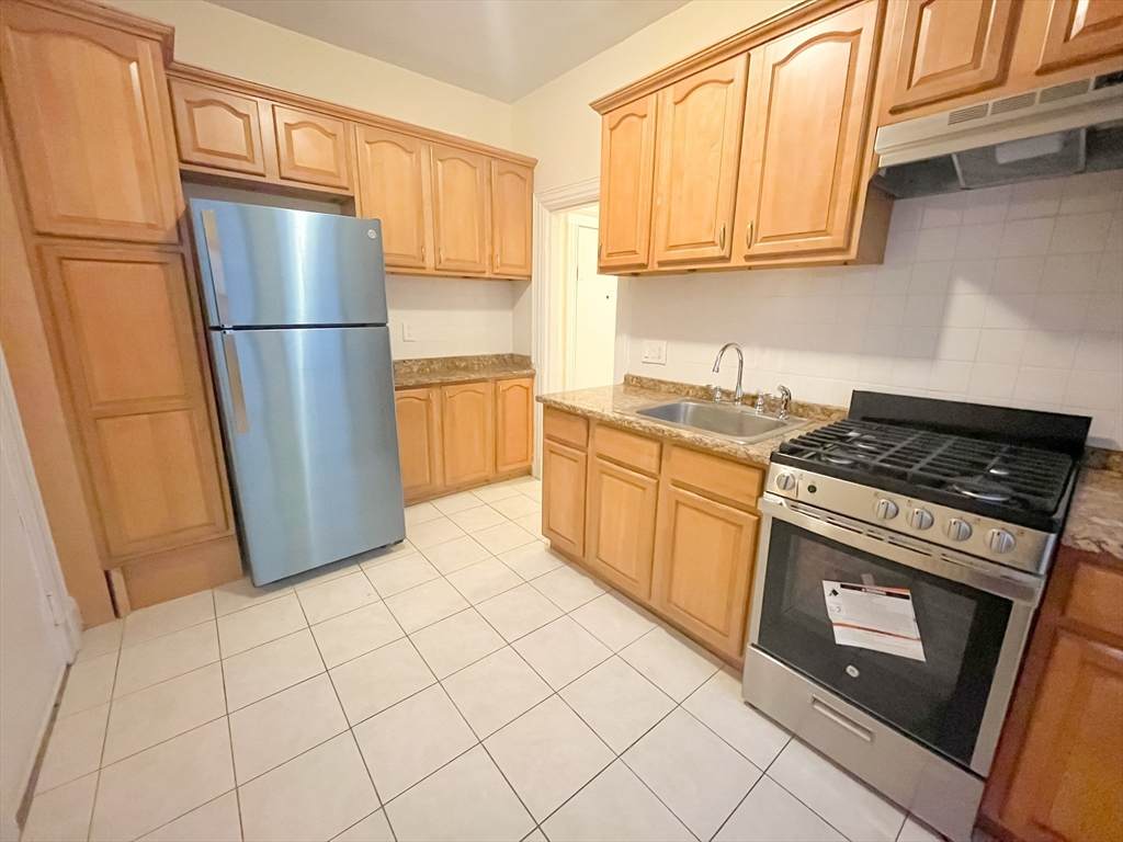 25 Mount Hood Rd - Photo 1