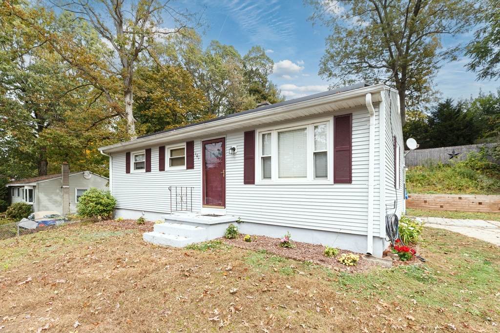 101 Regal St - Photo 1