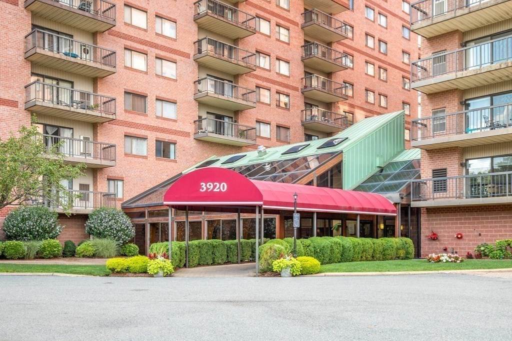 3920 Mystic Valley Pkwy - Photo 1