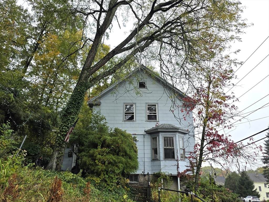 1168 Grafton St - Photo 1