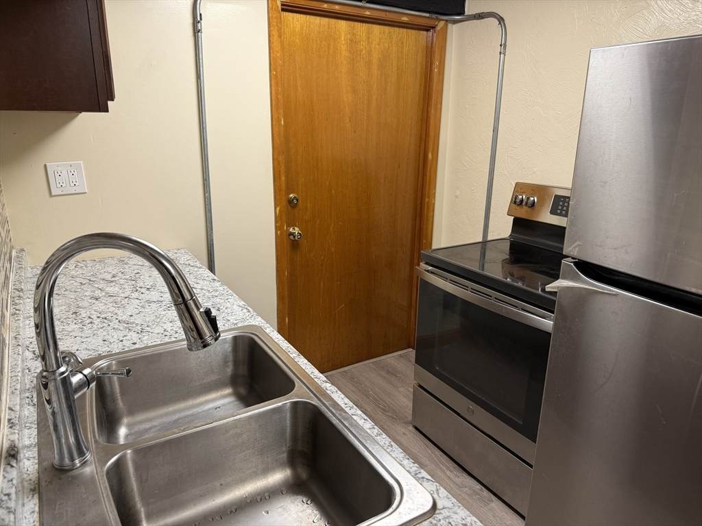 221 Pond St - Photo 1