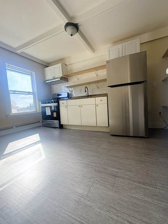 102 Warren St - Photo 1