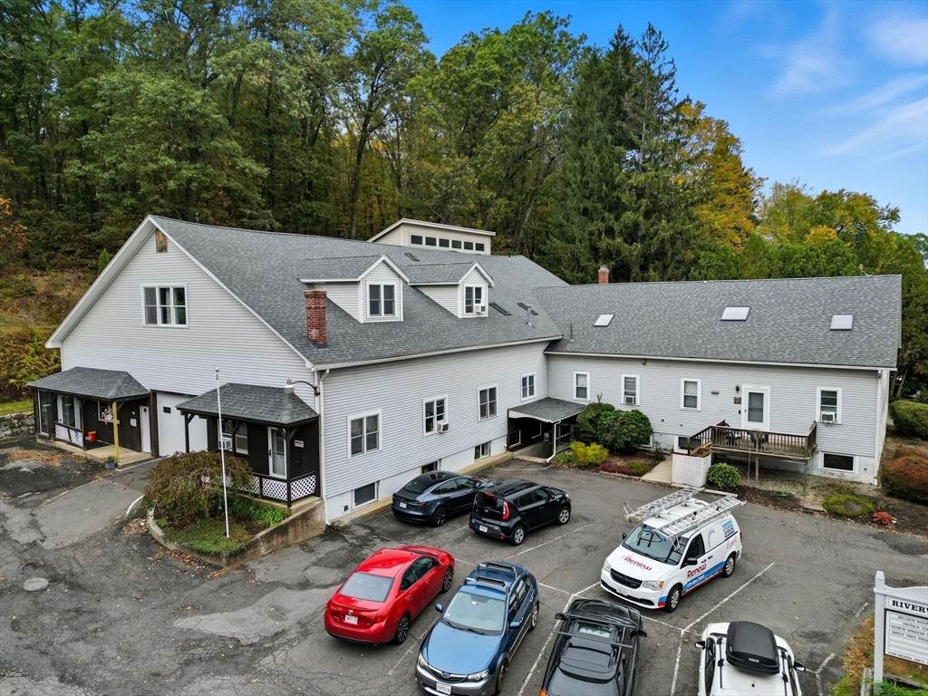 131 Main St - Photo 1