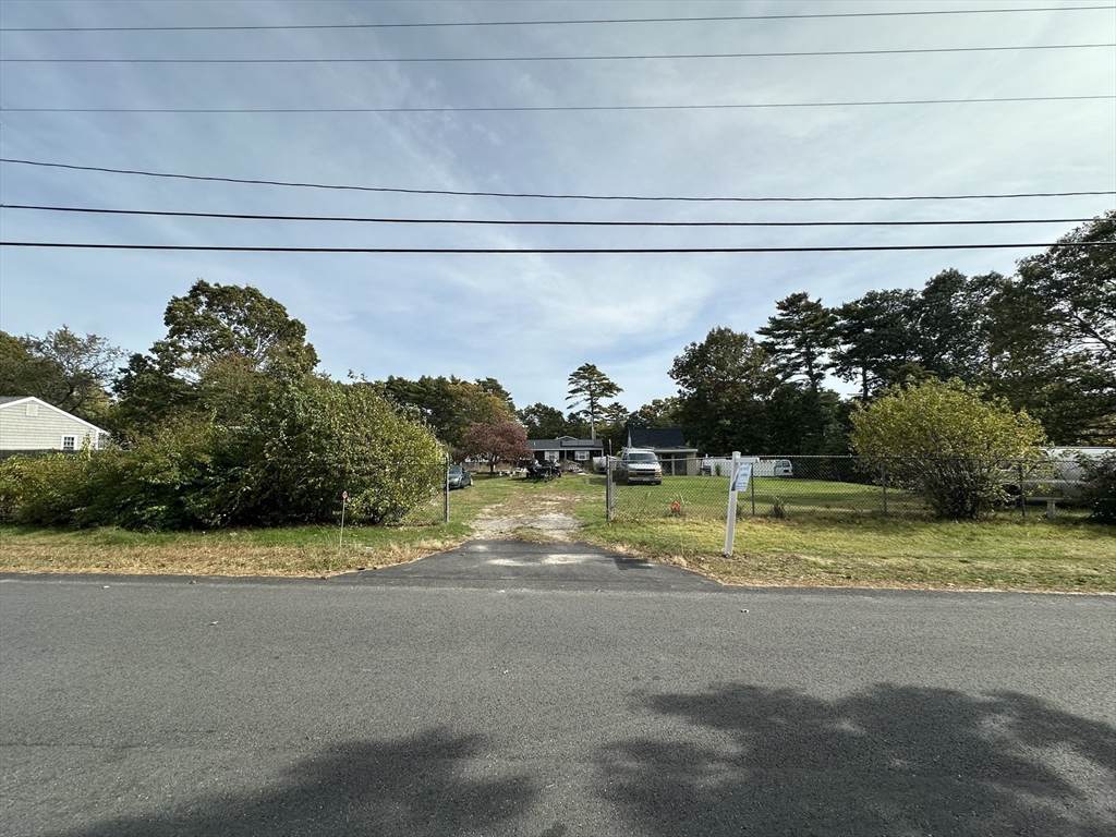 47 Mayflower Ln - Photo 1