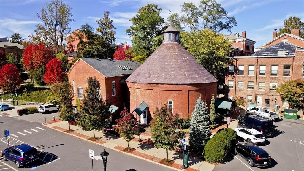 244 Main St - Photo 1