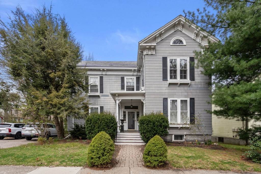 27 Champa St - Photo 1