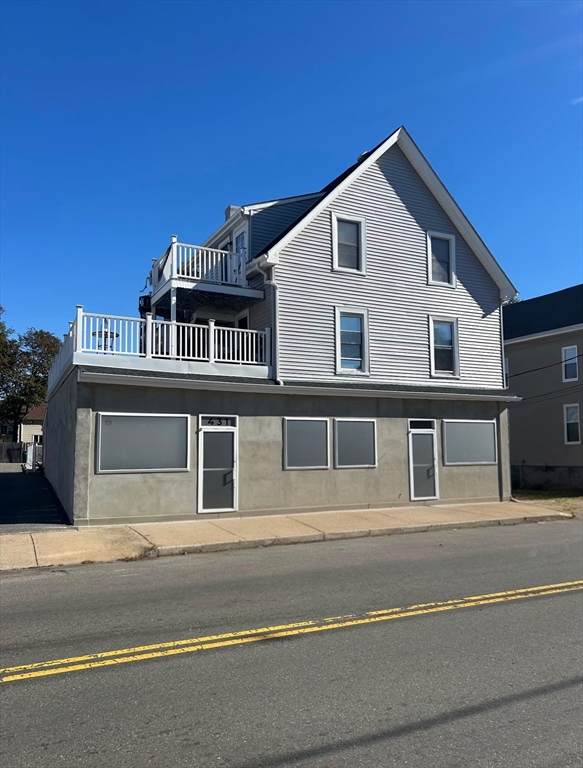 431-433 Chatham - Photo 1