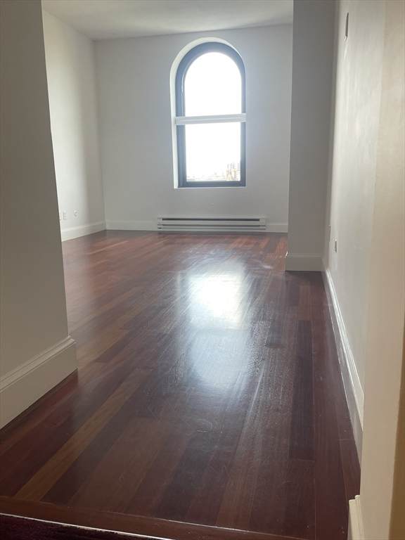 160 Commonwealth - Photo 1