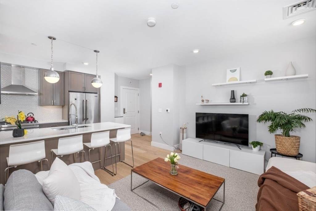 1650 Commonwealth Ave - Photo 1