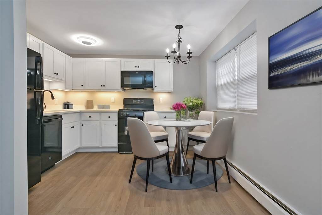 47 - 7 Edgelawn Avenue - Photo 1