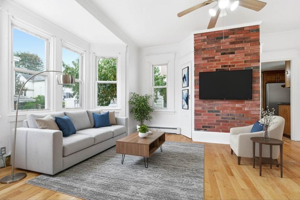 34 Page St - Photo 1