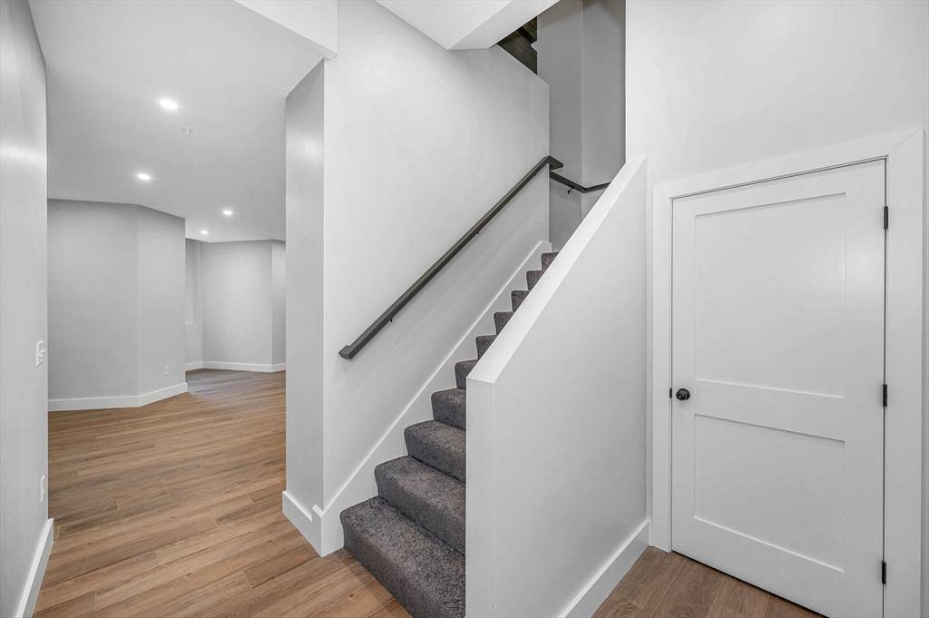 241 W Sixth - Photo 1