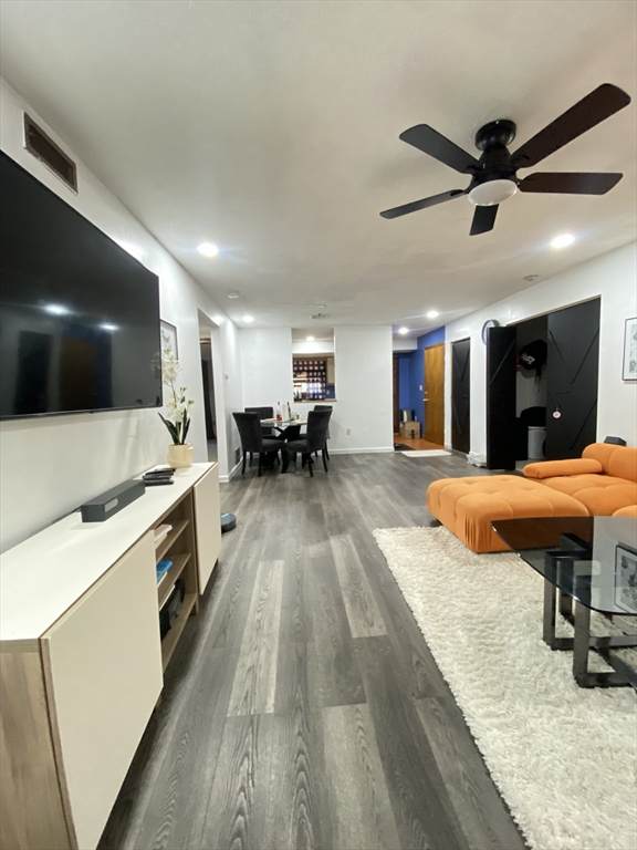 375 Aiken Ave - Photo 1