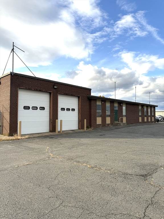 100 Progress Ave - Photo 1