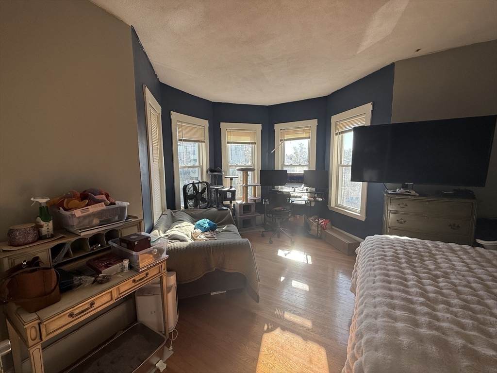 107 Bloomfield Street - Photo 1