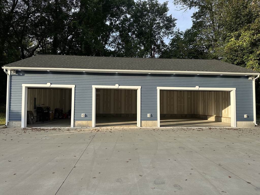 19 Meadowbrook - Photo 1