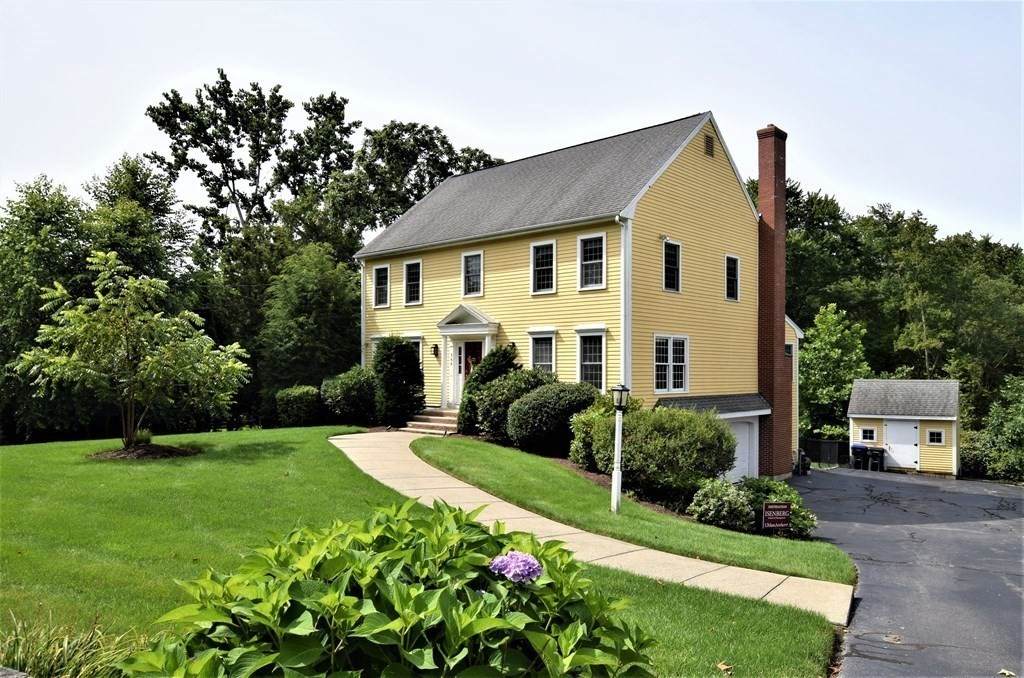 398 Davis St - Photo 1