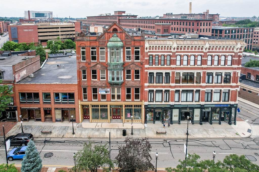 231 Central St - Photo 1