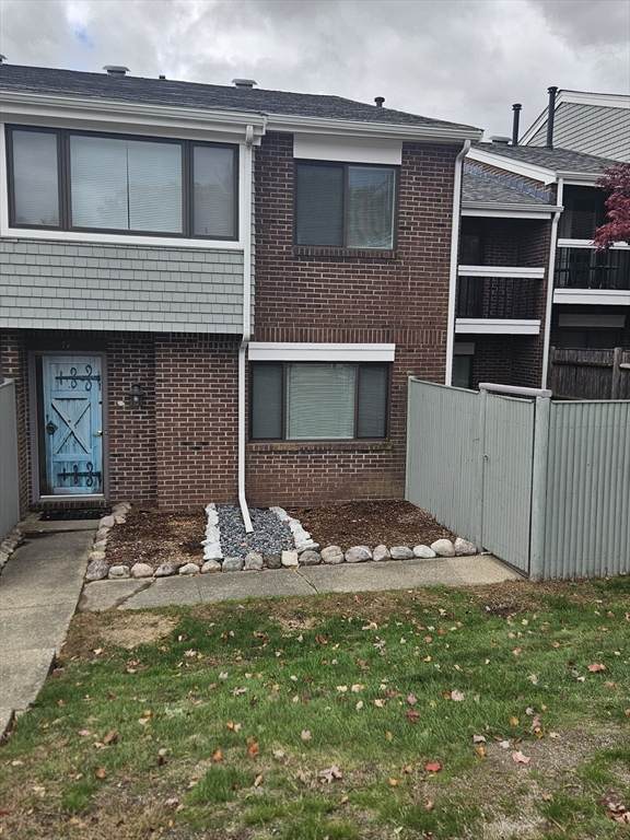 19 Meadowood Drive - Photo 1